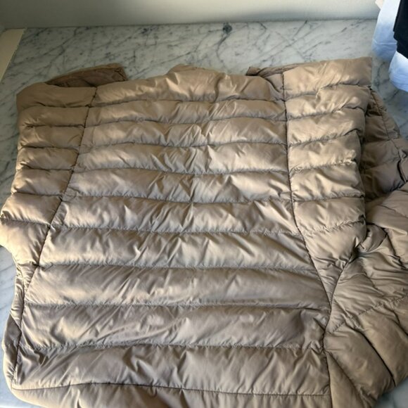 Uniqlo Women's Puffer Jacket | TAN | LARGE - Picture 6 of 9